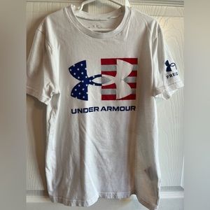 Boys Youth Medium shirt under Armour